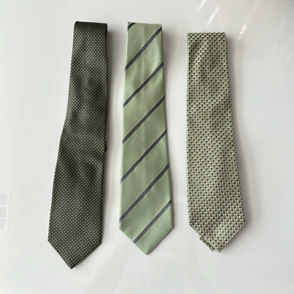 Set of 3 Banana Republic Neckties